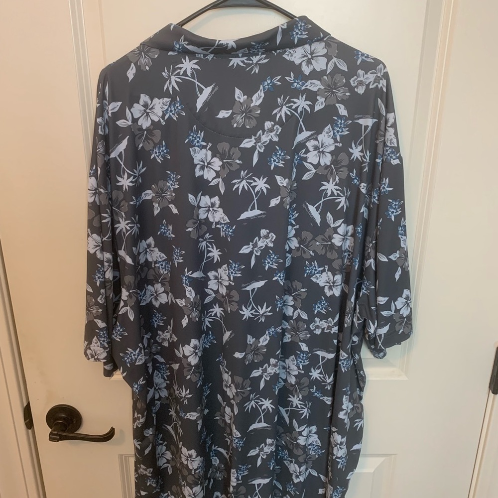 Roundtree & Yorke 4xlt polo golf shirt.